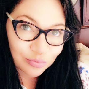 Meet your Posher, Kellie